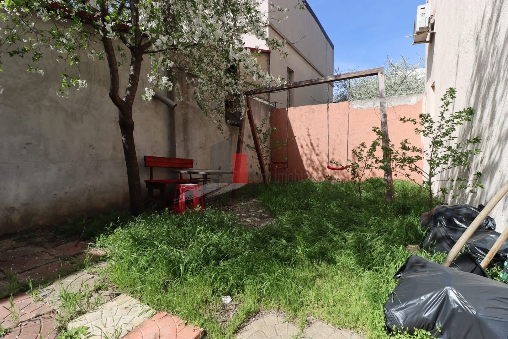 Apartamentul "QETO", bloc cu curte interioara, LIBER - Poză 24