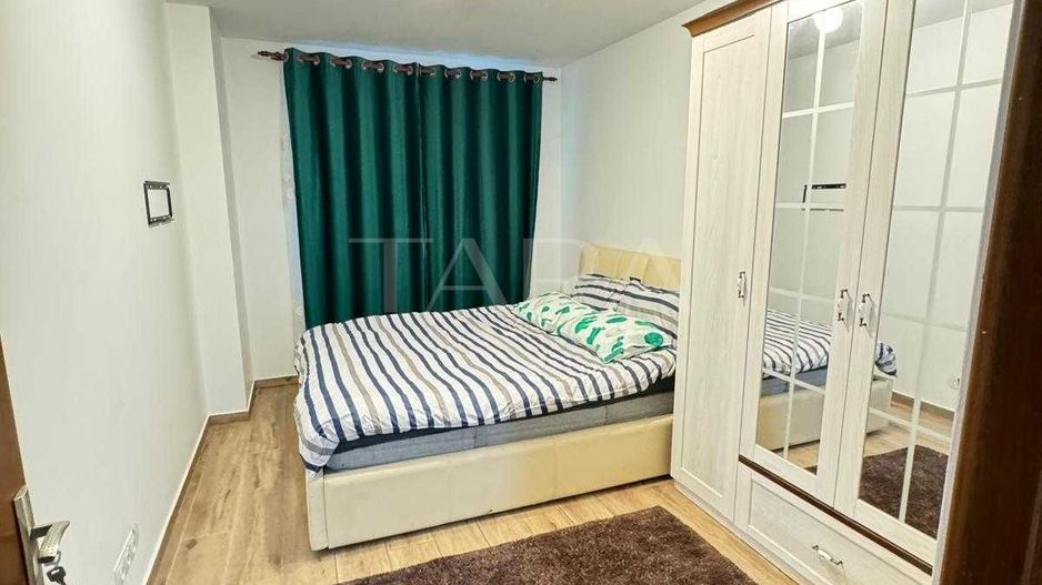 Apartament cu 2 camere, parcare inclusă, zona VIVO. - Poză 3