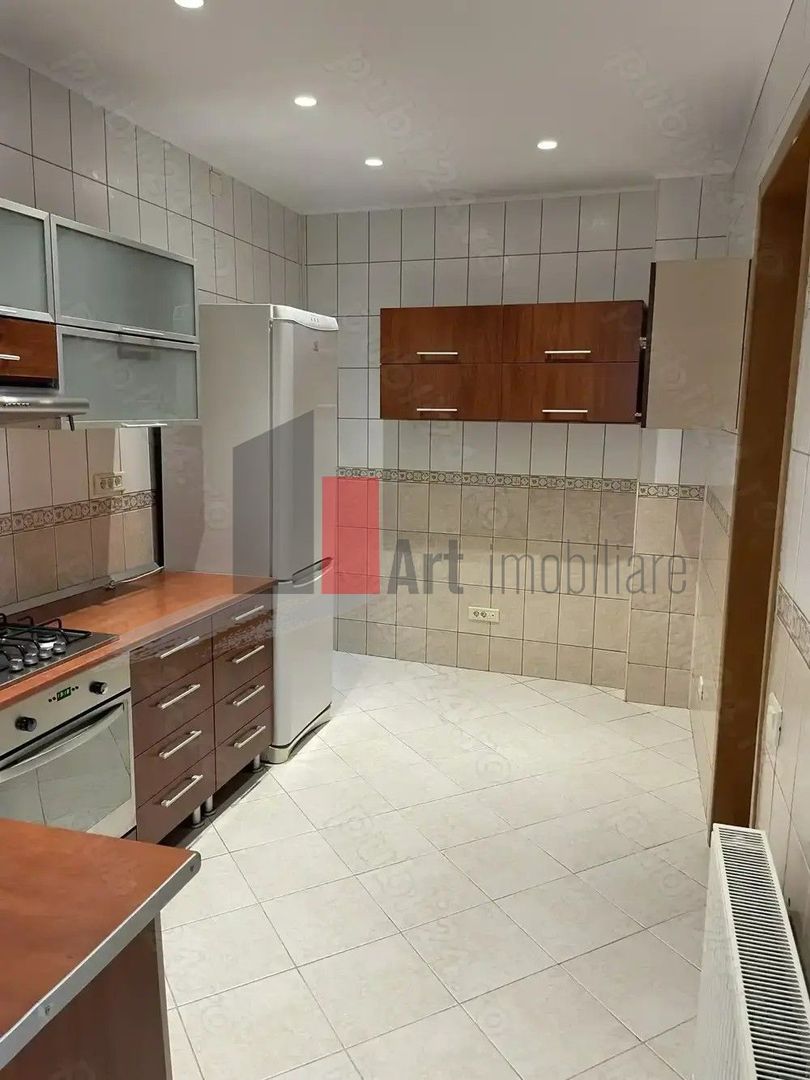 Casa de inchiriat in zona Mall Vitan - Poză 2