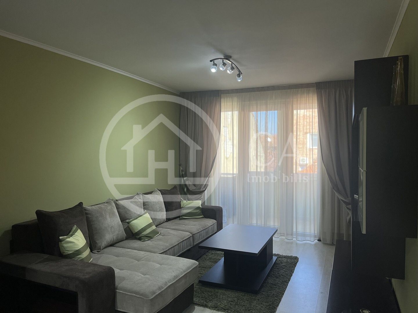 Apartament cu 2 camere de inchiriat Ultracentral Oradea - Poză 1
