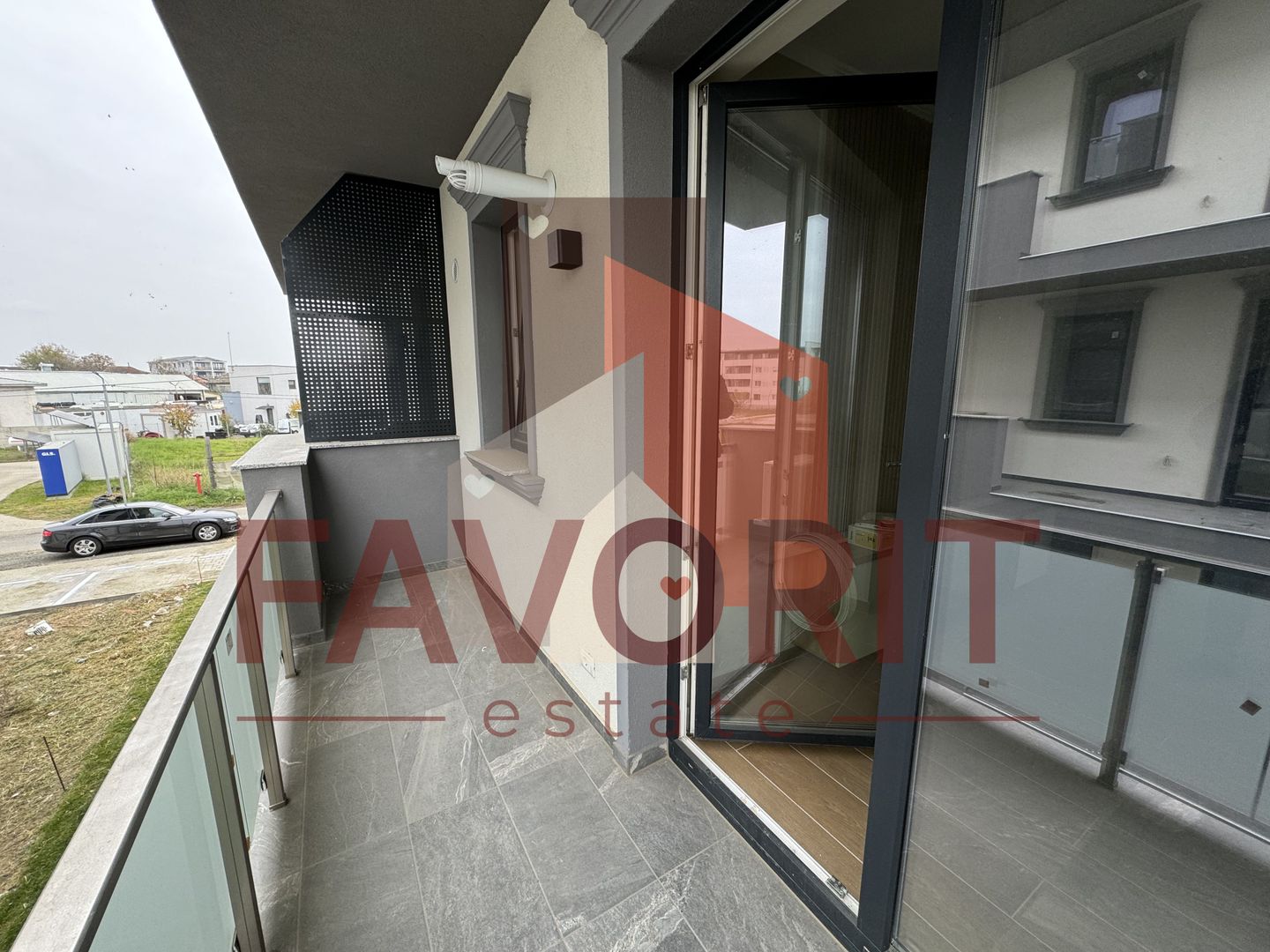 Etaj 1. Finisat la cheie. Loc de parcare - Poză 8