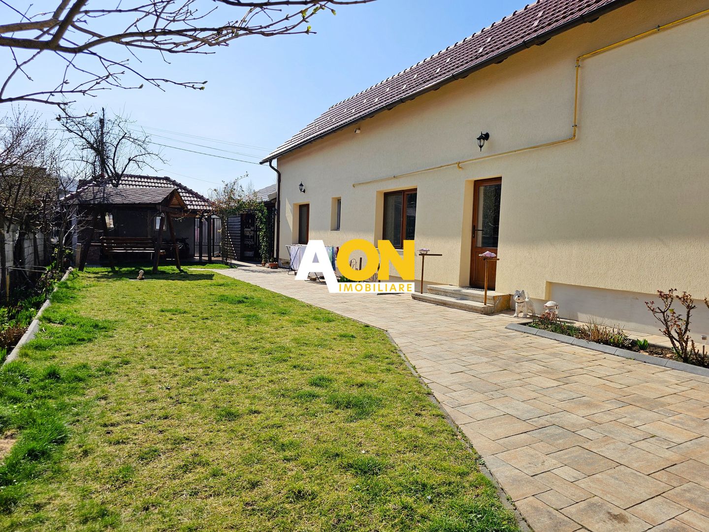 Casa 4 camere, mobilata, utilata, 593 mp teren, zona Centru - Poză 2