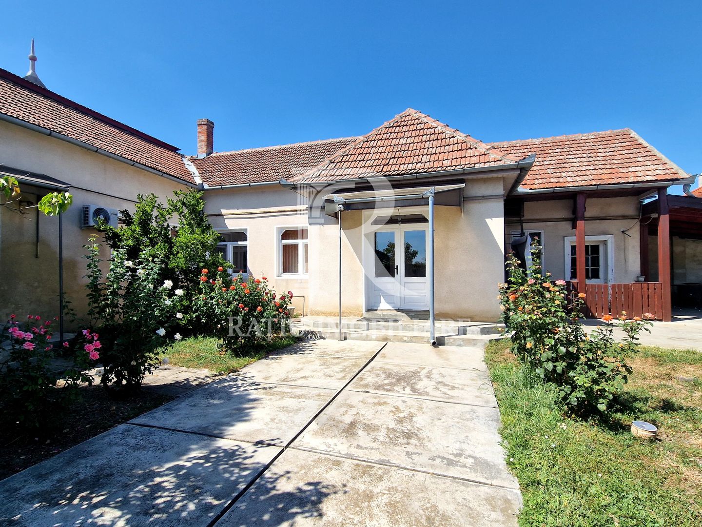 Casa cu 6 camere de vanzare | Teren 557 mp | Salonta | Bihor - Poză 2