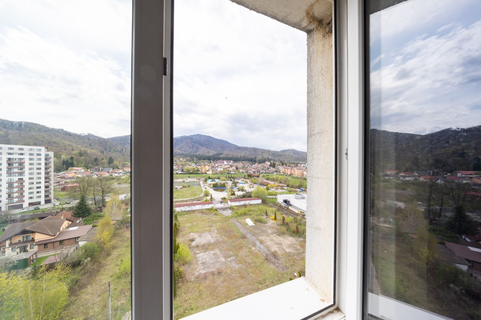 Apartament 3 camere | Vedere Lacul Noua - Poză 21