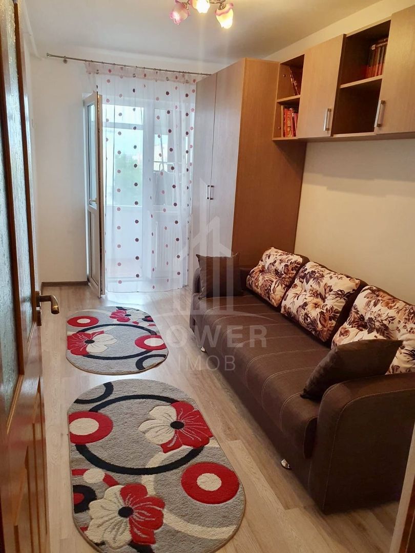 Apartament 3 camere, etaj intermediar, balcon - Poză 4