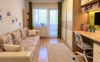 APARTAMENT 3 CAMERE - DECOMANDAT - TARGU CUCU - Poză 1
