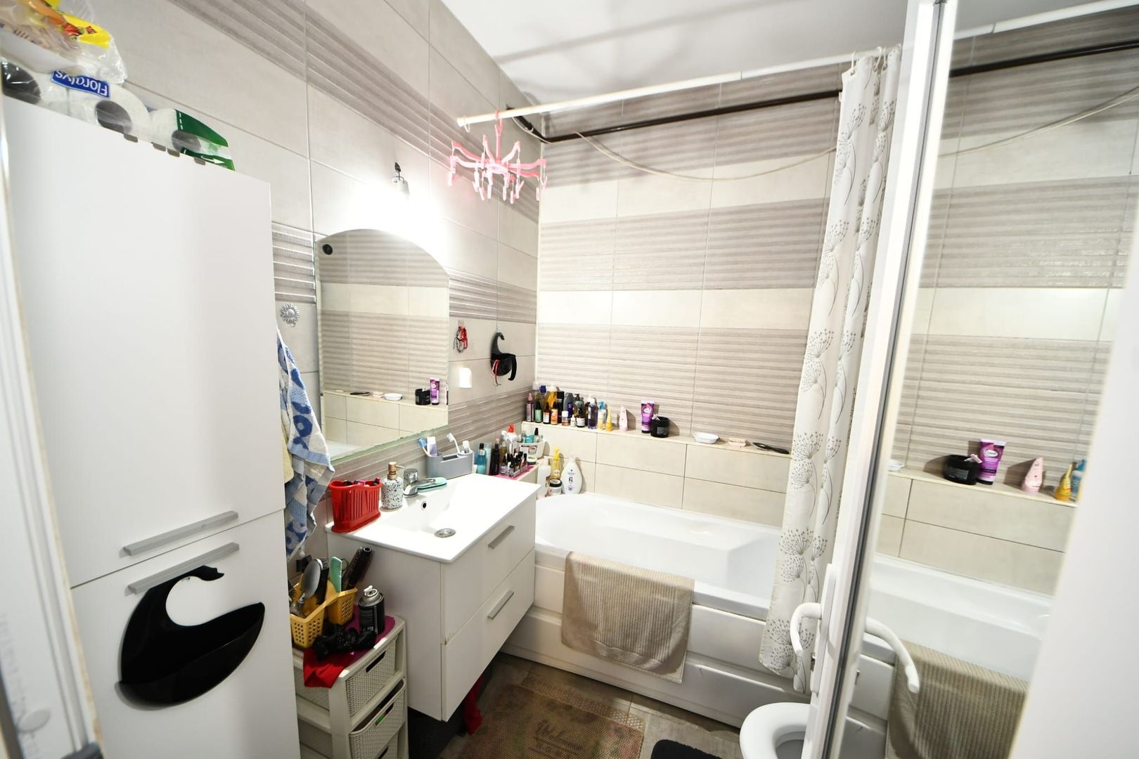 De vanzare casa cu 3 apartamente + anexa 75 mp, Comision 0% - Poză 11