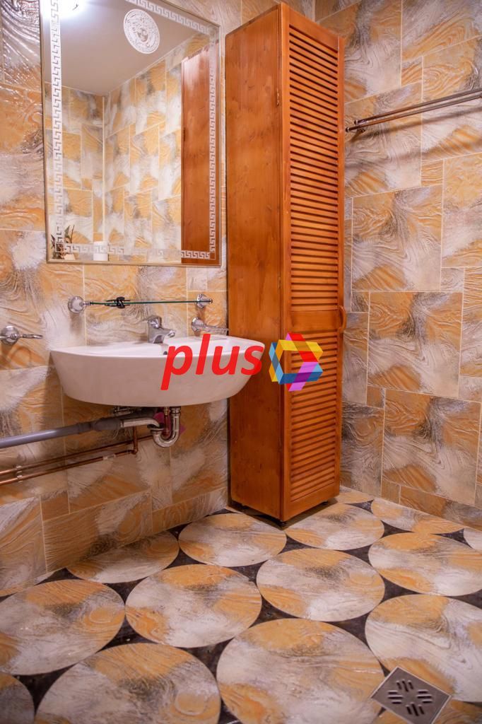 Conac cu piscina - 1810 mp - Poză 15