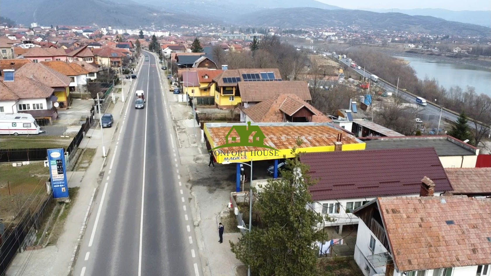 Statie PECO functionala in Calimanesti cu potențial de investitie - Poză 24