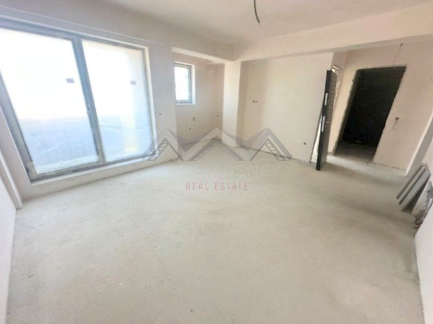 Apartament 2 camere Otopeni central | bloc cu lift | include parcare - Poză 3