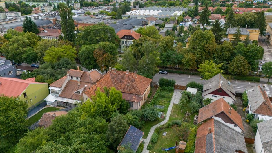 Casă spațioasă în centrul orașului Sfântu Gheorghe | Teren 1300 mp - Poză 24