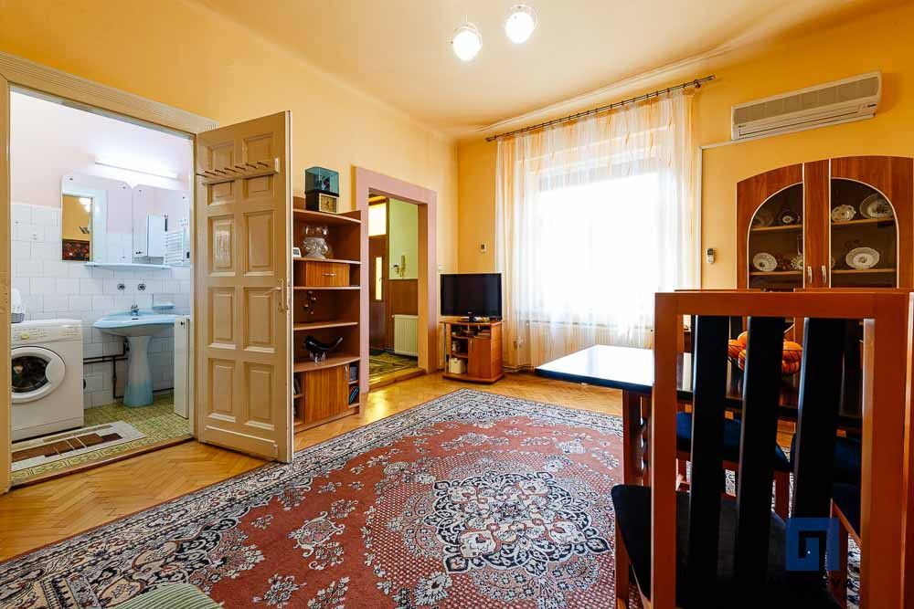 Piata Maria, cladire istorica, ap.2 cam – 75mp Comision 0! - Poză 7