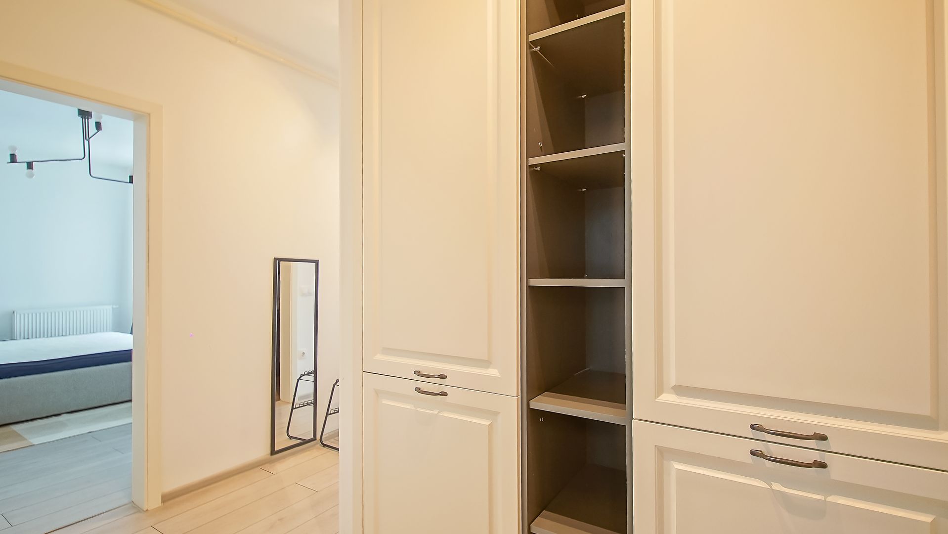Apartament cochet 2 camere open space|loc de parcare|boxa - Poză 6