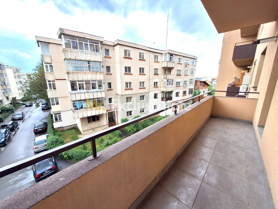 Inchiriere apartament 3 camere Popa Sapca Bloc Nou - Poză 3
