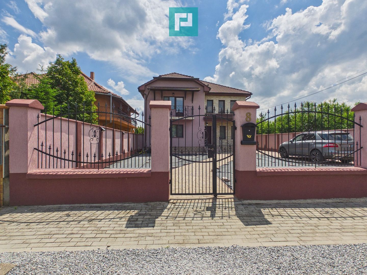 Vilă cu 7 camere de vânzare în zona Central - Poză 62