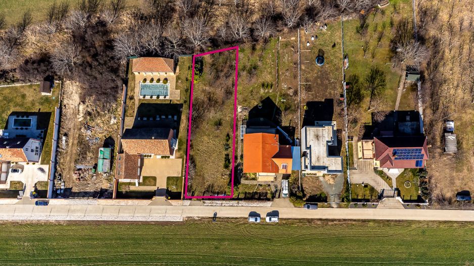 De vanzare teren de 880 mp - front stradal 16.5m - Aradul Nou - Poză 1