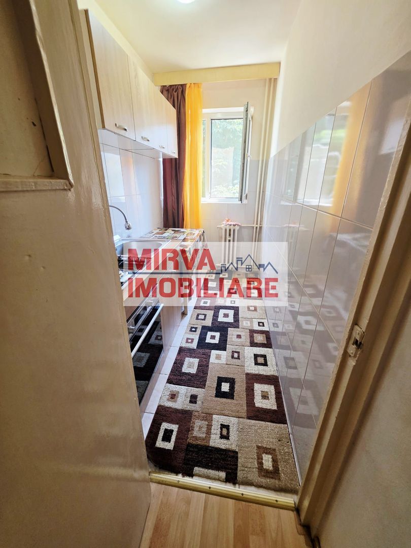 Apartament 3 camere, etaj 3, Malu Roșu – Str. Rîșnovenilor - Poză 13