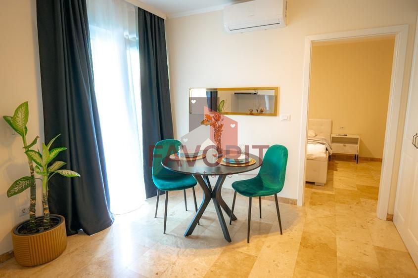 VAND 1/2 CLADIRE CU 6 APARTAMENTE - Poză 7