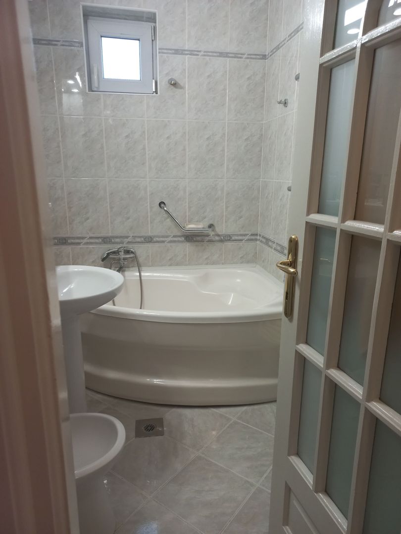 Lipovei | 3 Camere | Decomandat | Etaj Intermediar | Garaj in CF. - Poză 9