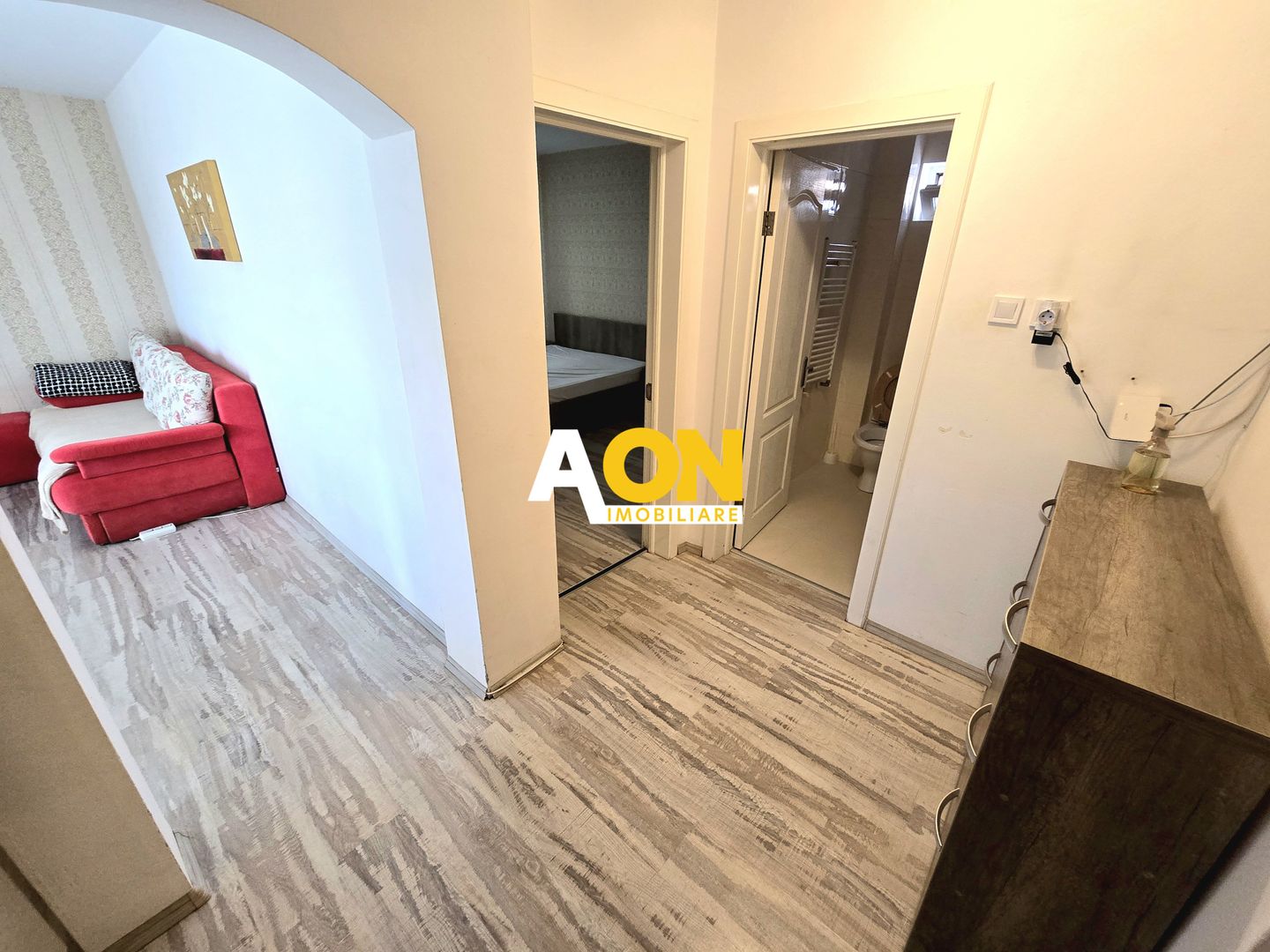 Apartament cu 2 Camere, Bloc Nou, Etaj 1, Zona Centru - Poză 9