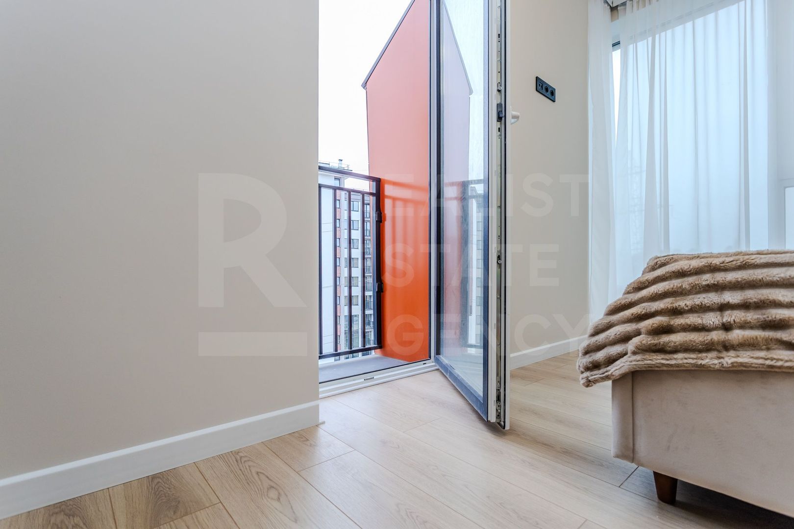 Vânzare, apartament, 2 camere, str. Nicolae Milescu Spătaru, Ciocana - Poză 9