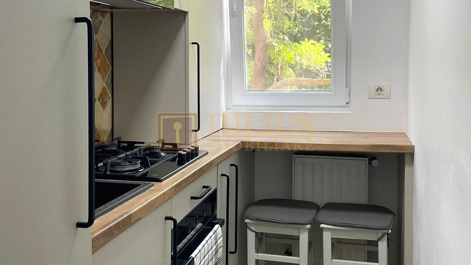 Apartament cu 3 camere, zona Cetatii - Poză 8