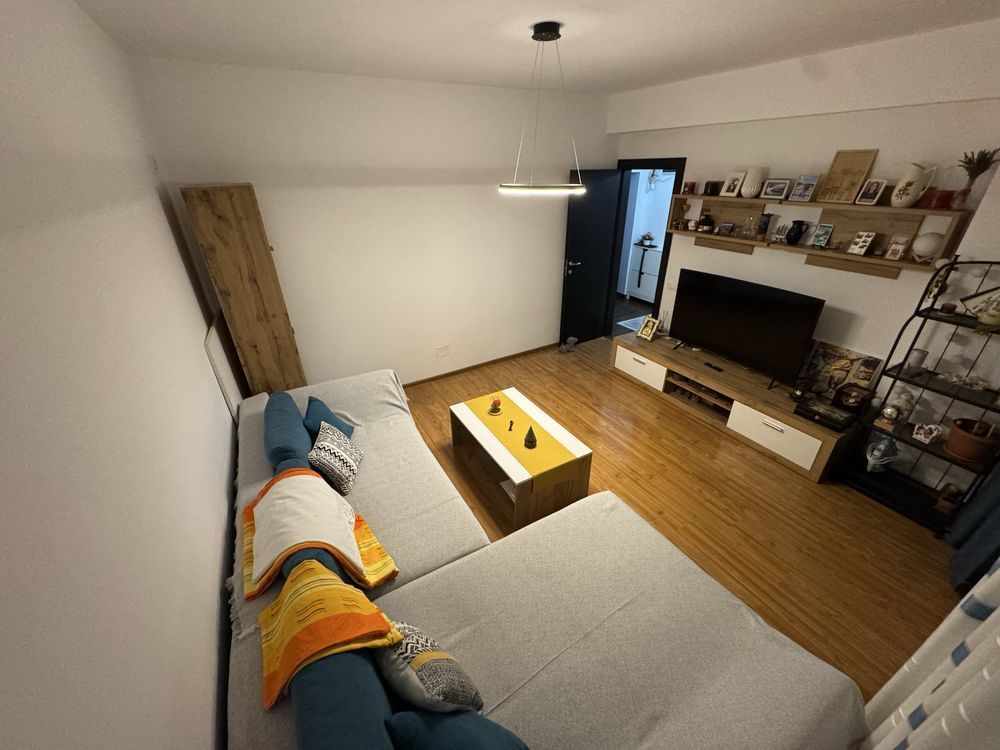 Apartament 2 camere, etaj 3, str Gura Putnei, parcare, bloc nou - Poză 1