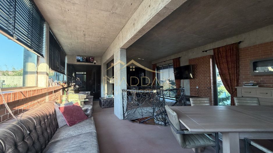Vila Exclusivista *2223mp teren* / Piscina proprie / 5 garaje / Otopeni - Poză 22