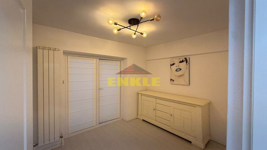DE ÎNCHIRIAT – APARTAMENT ULTRAMODERN CU 3 CAMERE - Poză 11