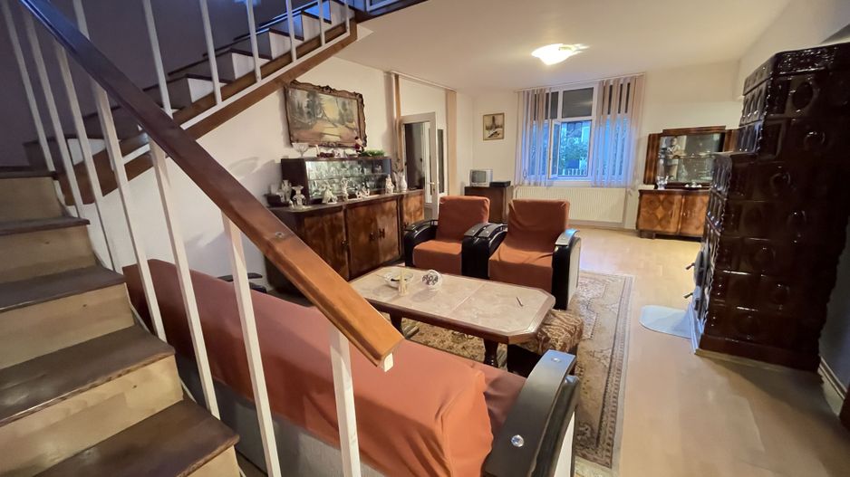 Casa P+1E,pozitie excelenta -zona Mehala - Poză 1