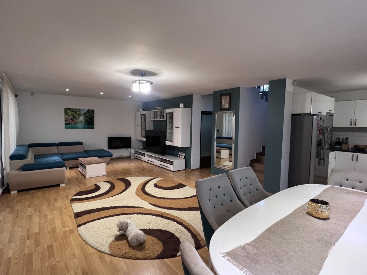 Casă spațioasă cu piscină, de vânzare în Simeria - Poză 11