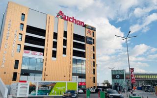 Apartament tip studio metrou + parcare - Poză 1