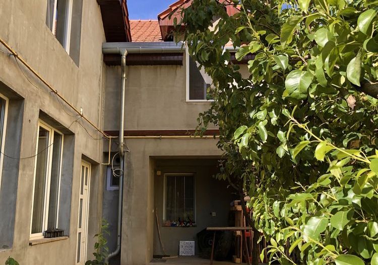 BRASADAS vinde casă cu etaj 8 cam 8 ari zona BOTIZULUI. - Poză 4