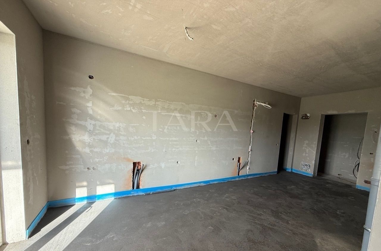 ânzare apartament cu 2 camere, într-un cartier rezidențial liniștit - Poză 3