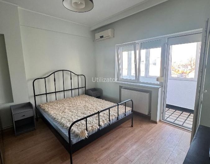 Apartament spatios Piata Romana - Poză 2