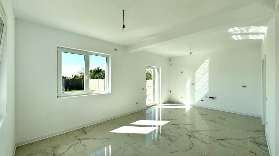 Super pret - Duplex premium cu 4 camere -  Utvin - Poză 3