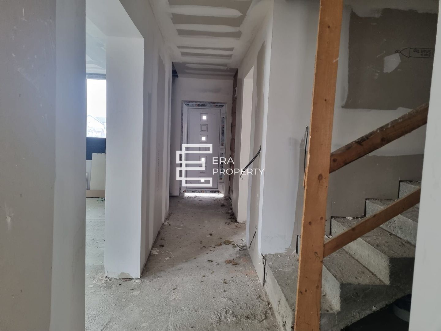 Duplex  5 camere -185 mp utili- pivnita - Selimbar - Poză 4