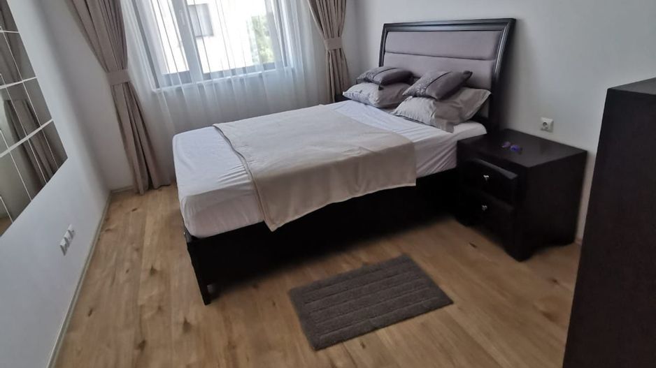 InInchiriere apartament 3 camere - Poză 1