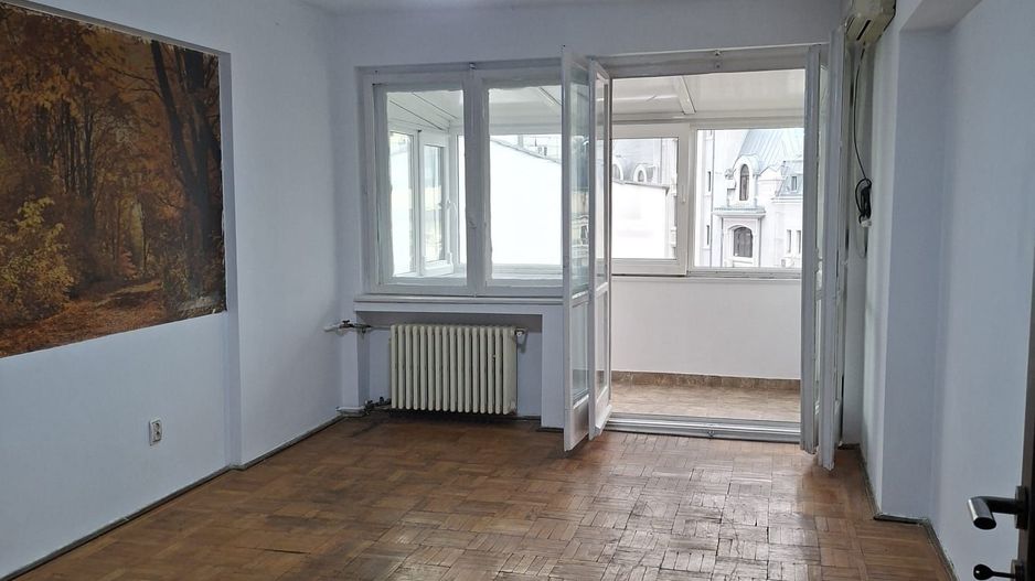 3 camere | parc Cismigiu | Liceul Lazar | Regina Elisabeta - Poză 1