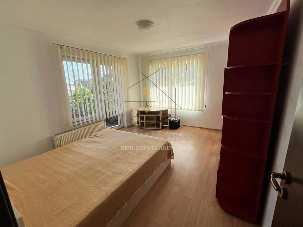 Apartament 3 camere cu terasa de 24 mp, parcare, imobil tip vila, Buna Ziua - Poză 4