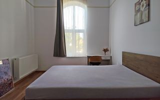 Inchiriere 3 camere  ultracentral, str. Ep.Mihai Pavel, Oradea - Poză 9