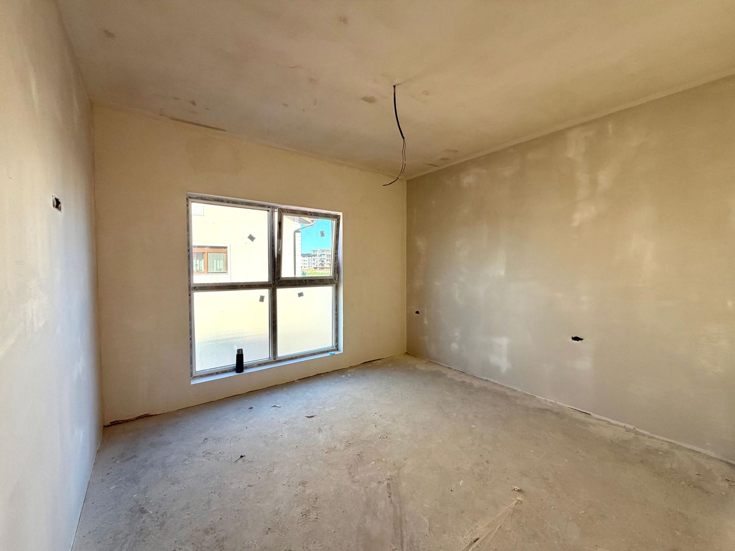 Oportunitate - Apartament cu 2 camere - etaj 1 - Giroc - Poză 2