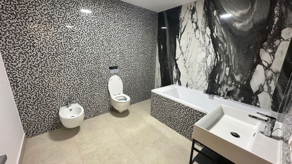 Apartament bloc nou 3 camere - parcare subterana - Poză 12