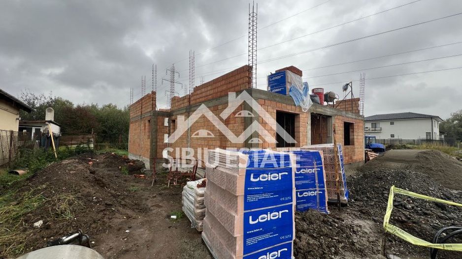 Duplex modern în construcție ,Str. Bradului, Șelimbăr - Poză 2