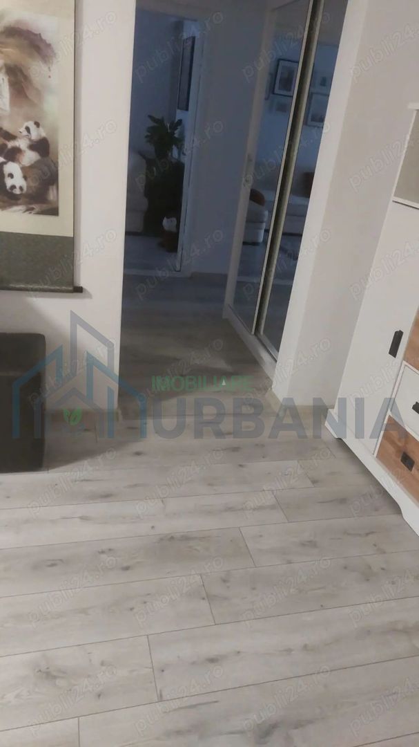 P.f De vanzare apartament cu 4 camere - Poză 2