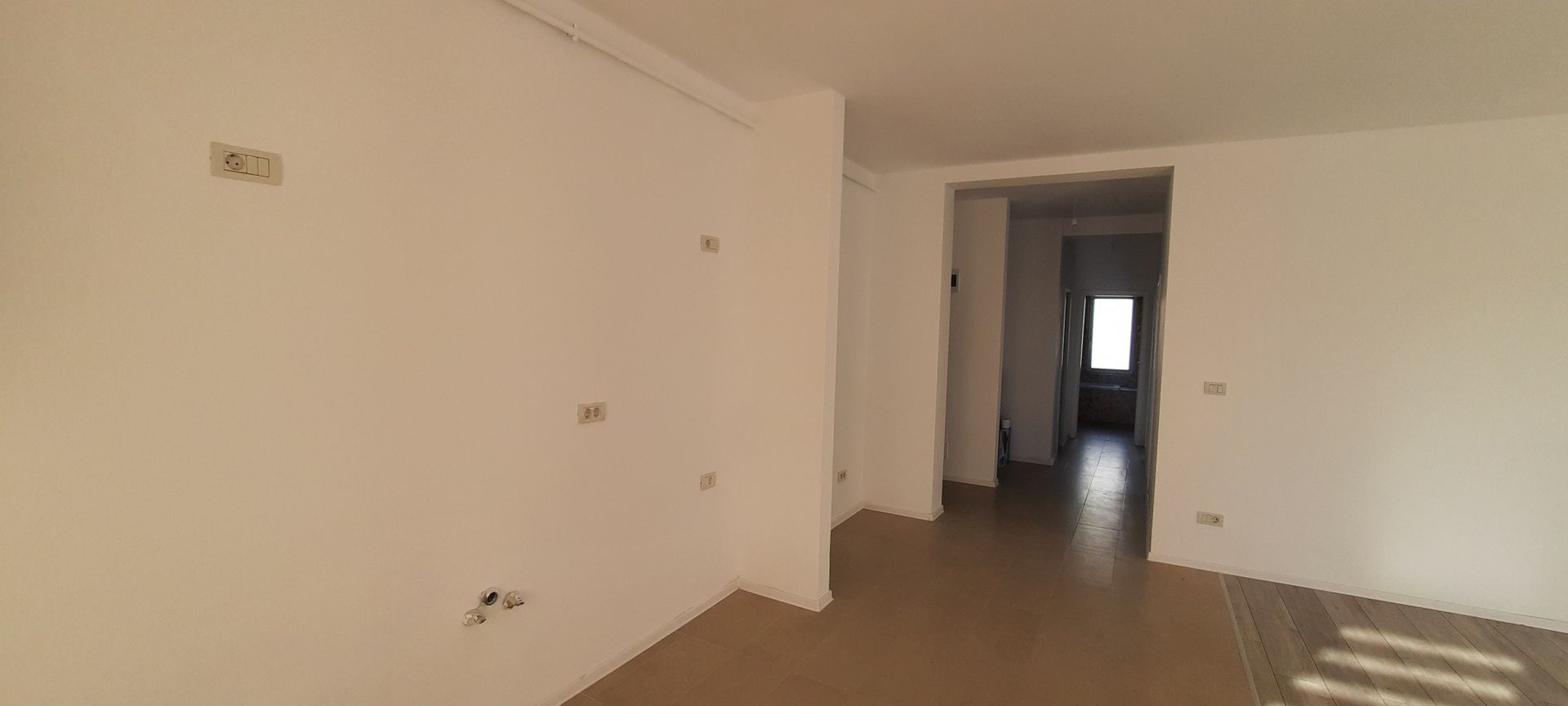 Apartament cu 3 camere. - Poză 16