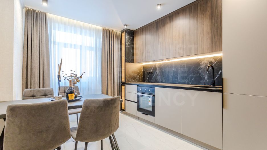 Vânzare , apartament, 2 camere, bd. Mircea cel Bătrân Ciocana - Poză 1