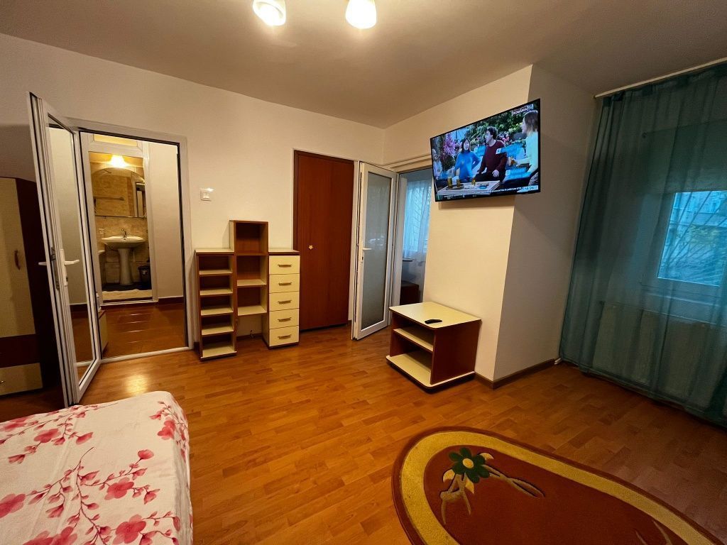 Închiriez garsoniera- zona Berceni - Poză 1