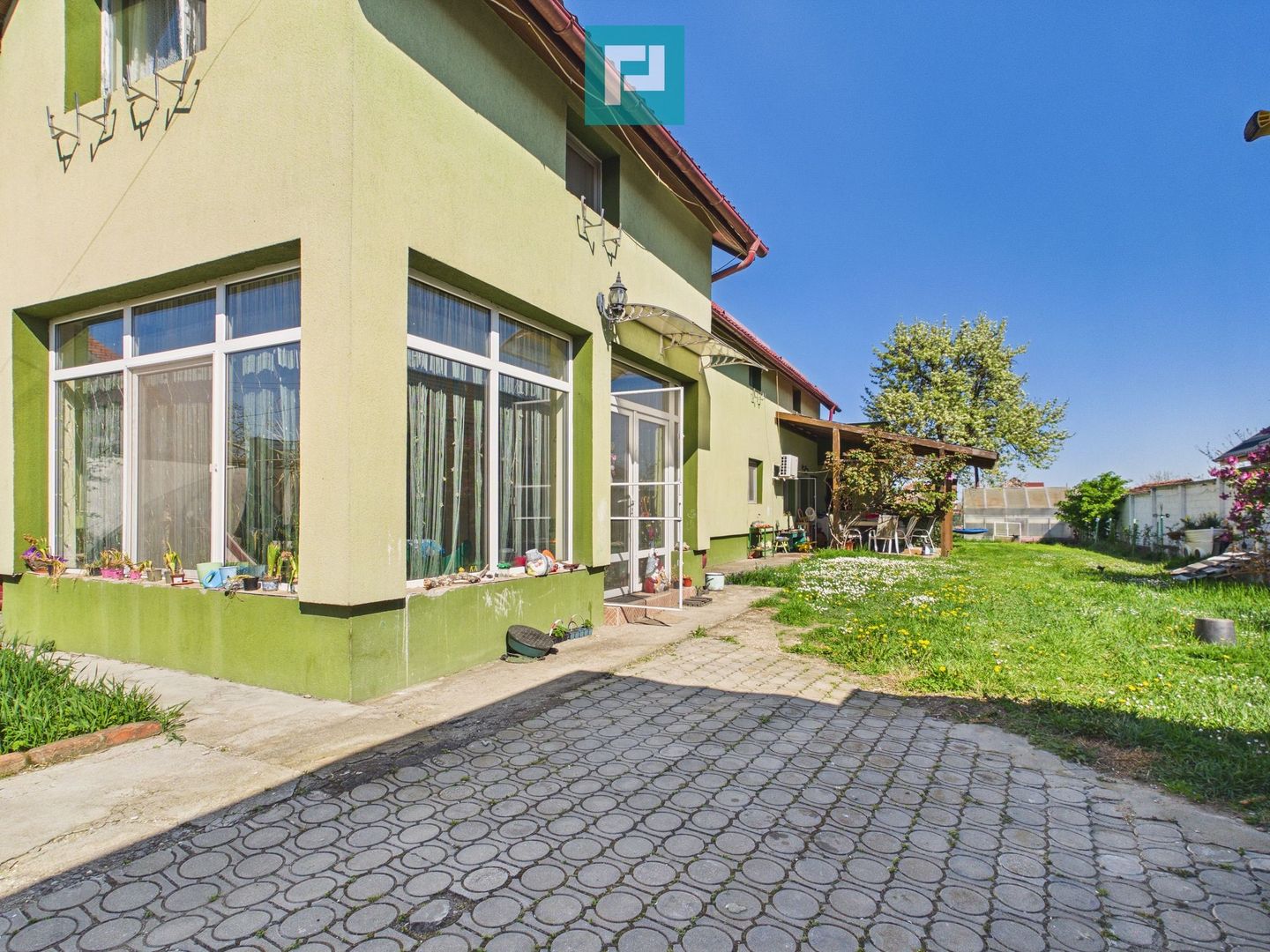 Casă individuală P + E Săcălaz - Poză 1