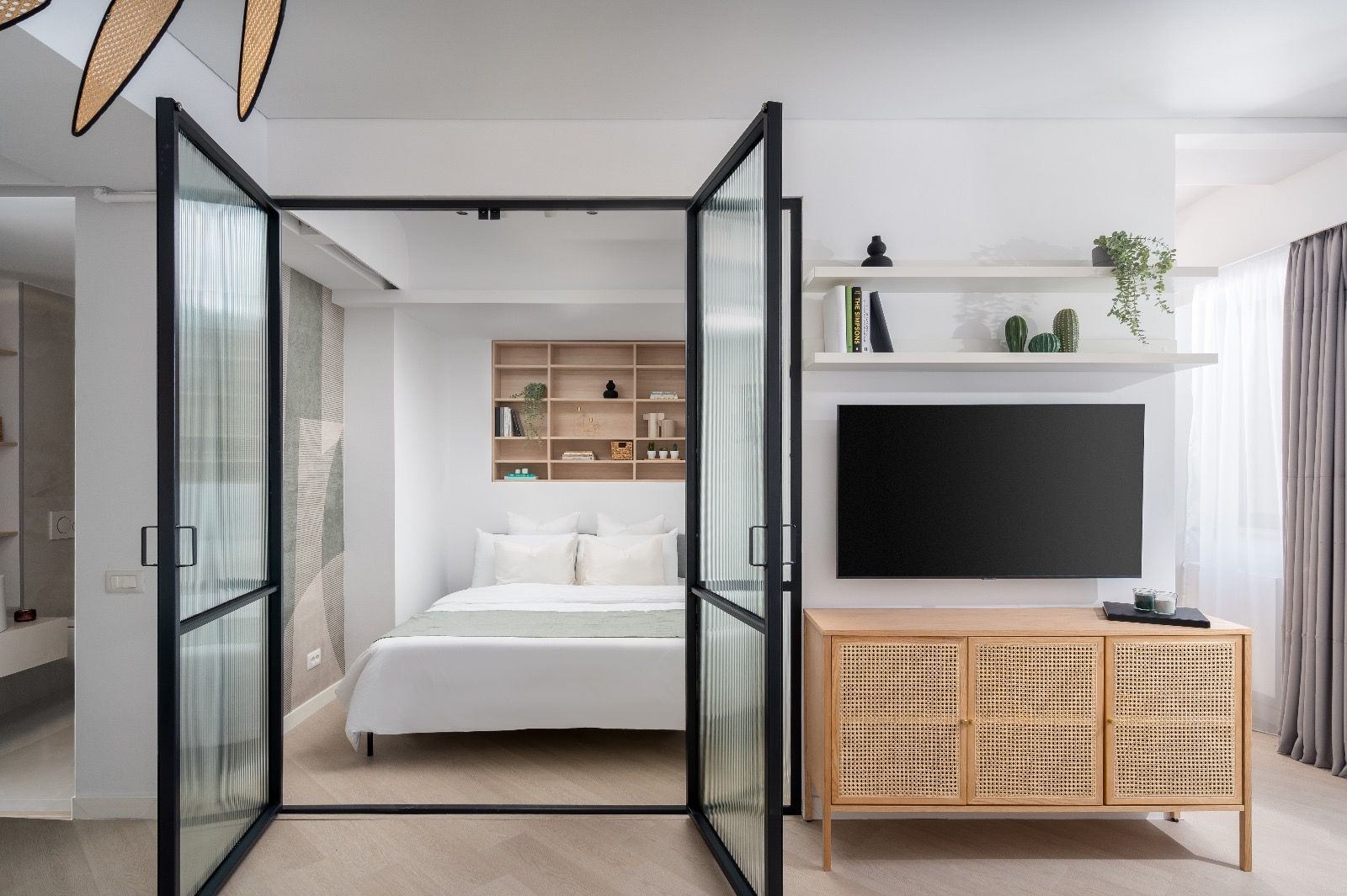 Studio Complet Mobilat & Utilat – Cortina North | Investitie ideala - Poză 4